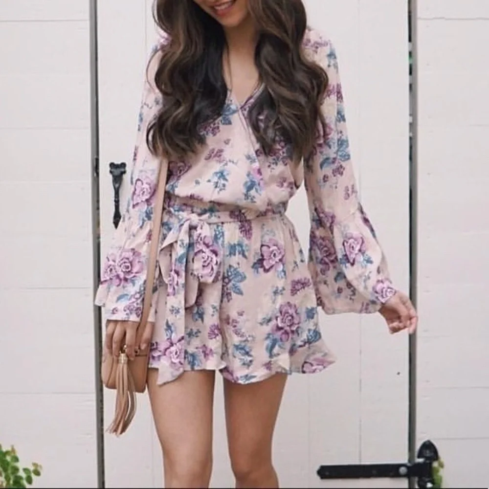 American Eagle Outfitter Floral Romper - Picture 2 of 7